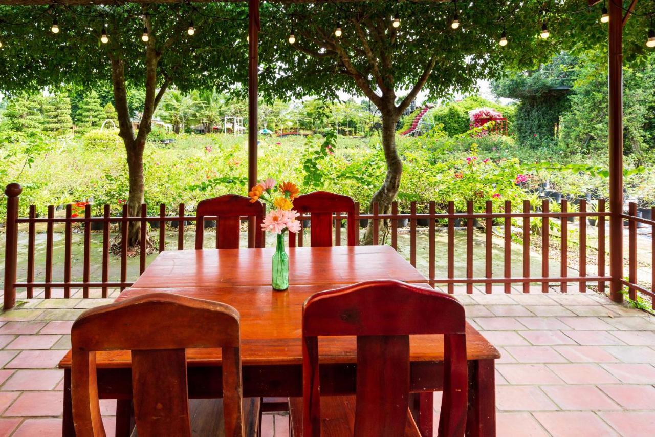 Sadec Farmstay - Khu Du LịCh Hoa KiẻNg Sa DéC Ap Khanh Nghia Exterior foto